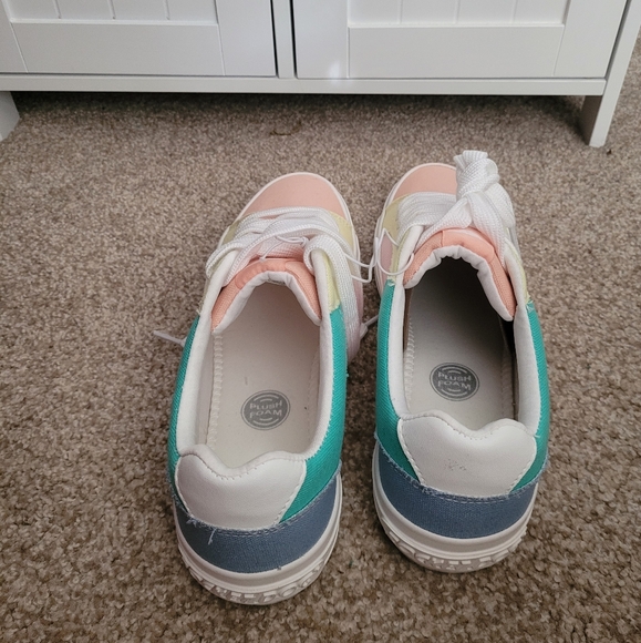 Women's Rocket Dog Retro Colorful Canvas Sneakers, Size 8 - Picture 8 of 9